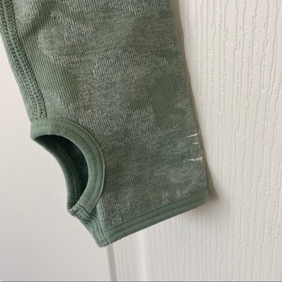 Gymshark Cropped Long Sleeve Small - Picture 6 of 7